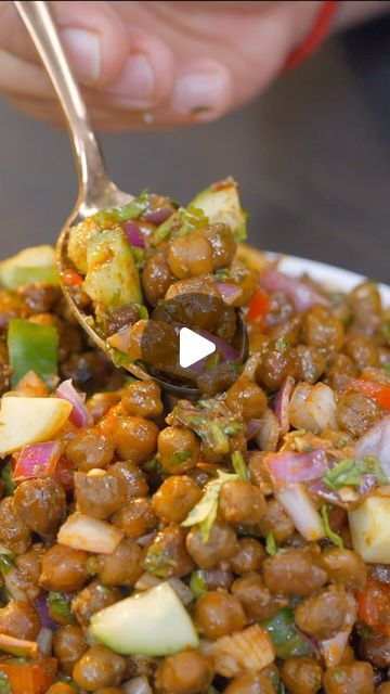 Healthy Indian Recipes Vegetarian, Quick Indian Snacks, Veg Salad Recipes, Chana Chaat Recipe, Indian Diet Recipes, Healthy Indian Snacks, Indian Fast Food, Indian Veg Recipes, Spicy Snacks Recipes