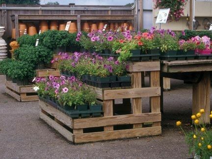 Garden Center Displays, Nursery Planning, Bell Gardens, Garden Shelves, Greenhouse Plans, Pallet Garden, Garden Nursery, Garden Store, Garden Centre