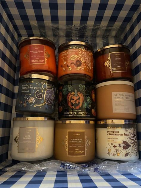 Fall Candle Names Ideas, Candle Collection Aesthetic, Fall Scented Candles, Spring Halloween, Candle Vintage, Candle Obsession, Candles Aesthetic, Fall Candle, Halloween Candle