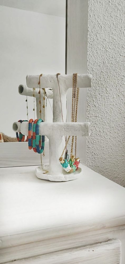 #clay #diy #jeweler #holder #doityourself #white #boho Clay Art Necklace Holder, Bracelets Holder Diy, Simple Clay Jewelry Holder, Aesthetic Jewellery Holder, Clay Crafts Necklace Holder, Necklace Organizer Clay, Clay Jewellery Holder Aesthetic, Clay Sculpture Jewelry Holder, Clay Bracelet Holder Diy