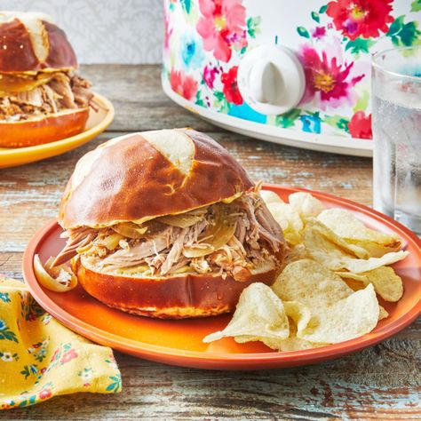 Picnic Roast, Pulled Pork Recipe Slow Cooker, Recipes Slow Cooker, Pork Shoulder Roast, Slow Cooker Pulled Pork, Pulled Pork Recipes, Pork Recipe, Easy Family Dinners, Super Bowl Food