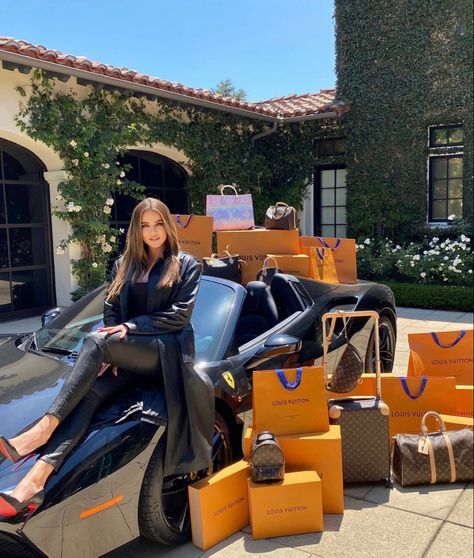 Kylie Luxury Lifestyle, Kylie Jenner Rich Lifestyle Aesthetic, Kylie Jenner Lifestyle, Kardashian Lifestyle, Instagram Kylie Jenner, Kardashian Home, Rich Couple, Khloe K, Billionaire Life