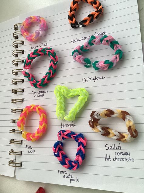 What To Make With Loom Bands, Cute Ruberband Bracelet Ideas, Preppy Loom Band Bracelets, Rainbow Loom Creations Step By Step, Rubber Bracelets Aesthetic, Loom Band Colour Combos, Rainbow Loom Bracelets Fishtail, Rainbowloom Ideas Easy, Preppy Loom Bracelets