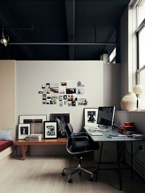 For Your Inspiration: 19 Home Offices We Love, Remote Work Edition - Remodelista Brooklyn Loft Apartment, Photographers Office, Classy Farmhouse, Minimal Interior Design, Workspace Design, Loft Apartment, Minimalism Interior, Room Decorations, Office Inspiration