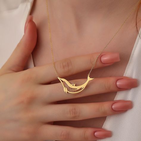 Silver or Gold Dainty Dolphin Necklace, Summer Jewelry 🐬 https://creativextyjewelry.etsy.com/listing/1744940524 #summerjewelry #dolphins #silver #gold #daintyjewelry #christmasgifts #giftforher #giftforkids #dolphinnecklace Simple Gold Chain Designs For Women, Dolphin Pendant, Couple Ring Design, Jewelry Y2k, Dolphin Jewelry, Minimalist Necklace Gold, Dolphin Necklace, Diamond Bracelet Design, Pendant Minimalist