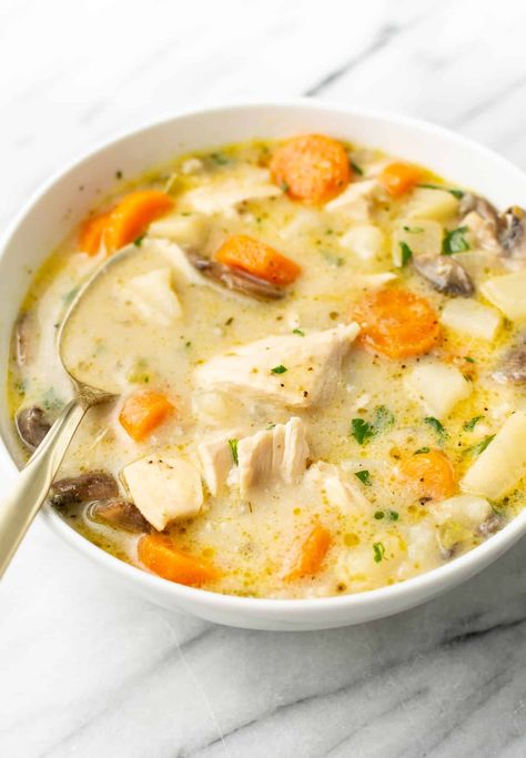 Easy Chicken Stew Easy Chicken Stew Simple, Chicken Breast Stew Recipes, Chicken Stew Crockpot, Crockpot Chicken Stew, Easy Chicken Stew, Creamy Chicken Stew, Salt Lavender, Rustic Chicken, Chicken Tikka Masala Recipes