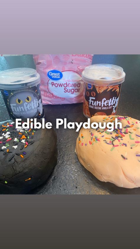 Halloween Playdough, Edible Play Dough Recipe, Sensory Playdough, Activity Ideas For Kids, Playdough Sensory, Activities For Kids At Home, Black Frosting, Edible Playdough, Powdered Sugar Icing