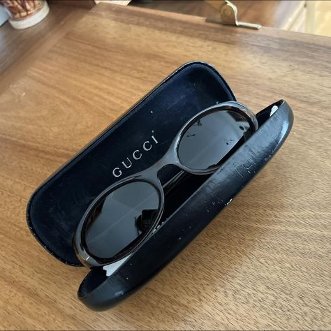 Vintage Gucci sunglasses - Depop Gucci Vintage Sunglasses, Vintage Gucci Sunglasses, Vintage Sunglasses Aesthetic, Vintage Sunnies, 90s Sunglasses, Y2k Sunglasses, Ootd Women, Closet Organizer, Aesthetic Clothing