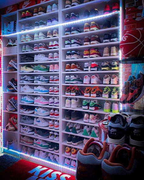 Shoes Sneakers Collection, Sneakers Head, Sneaker Wall, Sneaker Room, Sneakerhead Bedroom, Dark Blue Rooms, Snicker Shoes, Sneaker Closet, Sneaker Displays