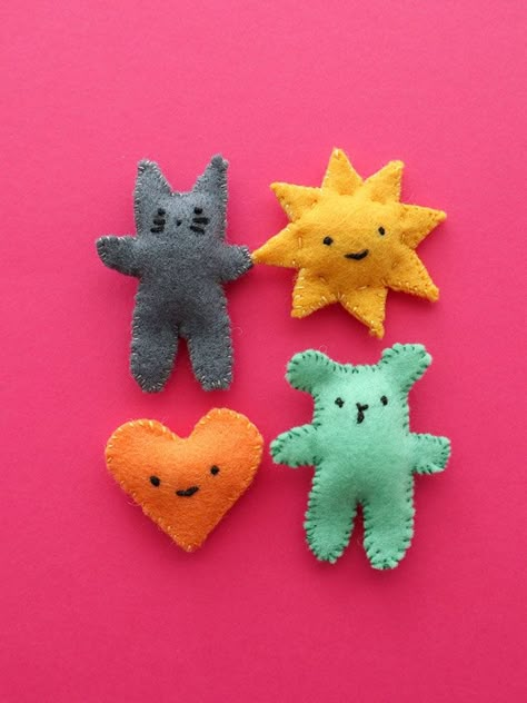 Sew a Softie: Pocket Pals | My Poppet Makes Unique Crochet Stitches, Crochet Step By Step, Pocket Pals, Felt Plushie, Pom Crafts, Pocket Pal, Baby News, Cute Sewing Projects, Sewing Stuffed Animals