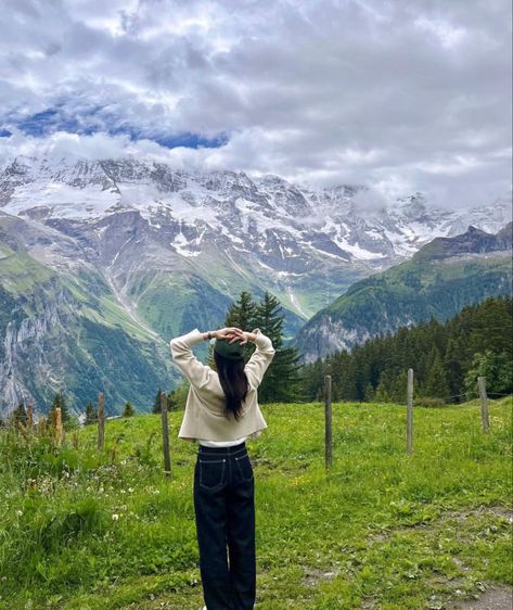 Standing On Top Of A Mountain, Mountain Aesthetic Photoshoot, Swiss Alps Photoshoot, Mountain Top Aesthetic, Kodaikanal Outfits, City Landscape Aesthetic, Mountain Picture Ideas, Spring Hiking Outfit, Hiking Photoshoot