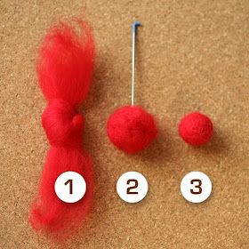 Tovad Ull, Felted Balls, Needle Felting Diy, Felted Wool Crafts, Felt Beads, Needle Felting Tutorials, Wet Felt, Felt Jewelry, Needle Felting Projects