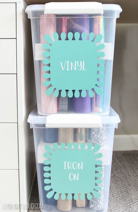 Cricut Supply Organization, Cricut Storage, Supply Organization, Vinyle Cricut, Small Craft Rooms, Arts And Crafts For Adults, Cricut Supplies, Folding Origami, Dream Craft Room