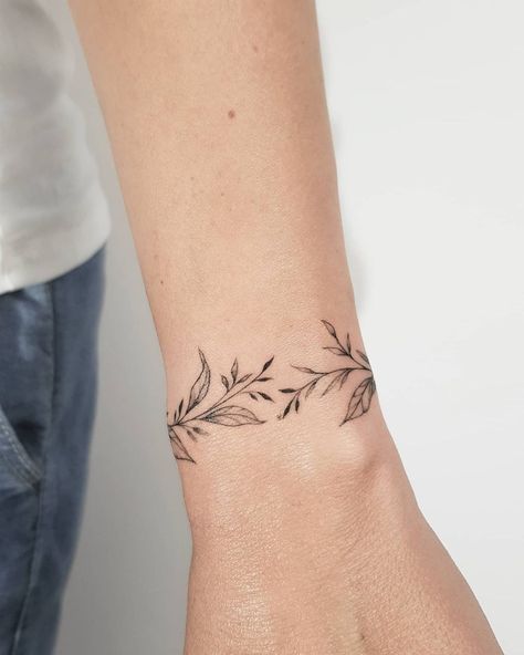 Leaf Cuff Tattoo, Small Bracelet Tattoo, Leaves Arm Band Tattoo, Nature Bracelet Tattoo, Olive Branch Bracelet Tattoo, Botanical Wrist Tattoo, Vine Band Tattoo, Fine Bracelet Tattoo, Branch Bracelet Tattoo