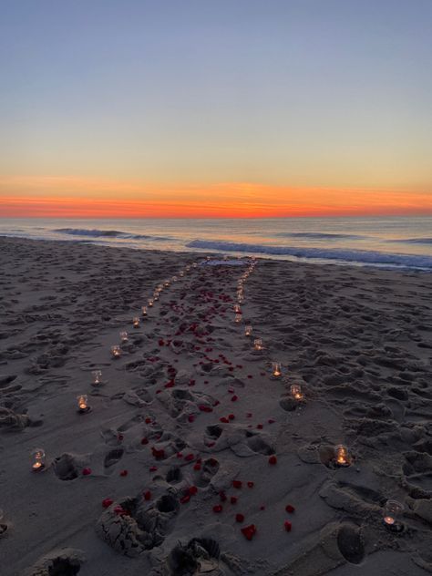 Beach Proposal At Night, Marry Me Proposal Ideas Romantic Beach, Perfect Engagement Proposal, Beach Girlfriend Proposal, Engagement On The Beach Ideas, Mexico Proposal Ideas, Will You Be My Girlfriend Proposal Ideas Beach, Beach Engagement Surprise, Proposal Ideas Engagement Surprise Beach