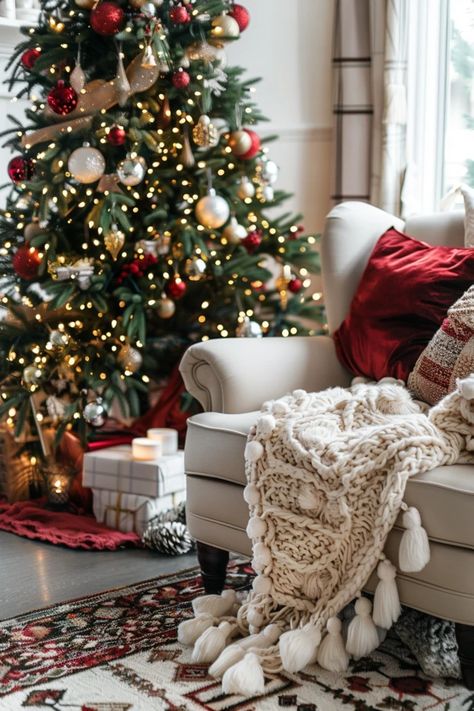 Brighten your holiday home with festive Christmas theme decor tips! Discover how to seamlessly blend styles for a magical season. Country Style Christmas Decorations, Hallmark Christmas Tree Ideas, Christmas Decorating Styles, Christmas Red Decorations, Classic Red Christmas Decor, Christmas Traditional Decorations, Christmas Interior Decor Ideas, Holiday Trends 2024, Traditional Christmas Decorations Tree