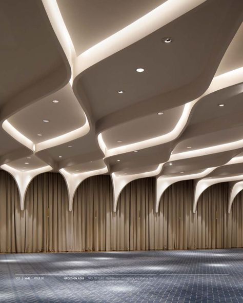 Hospitality Ceiling Design, Beautiful Ceiling Designs For Hall, Ceiling Design Restaurant Modern, Banquet Hall False Ceiling Design, Ballroom Design Interior, Banquet Ceiling Design, Ballroom Ceiling Design, Ceiling Design Commercial, Ballroom Interior Design