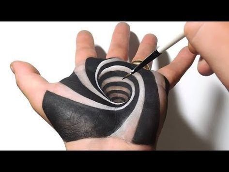 Hand Paint Body Art, Drawing Illusions, Jesus Hands, Spiral Drawing, Tatoo 3d, Trick Art, Illusion Paintings, Hand Tricks, Optical Illusion Tattoo