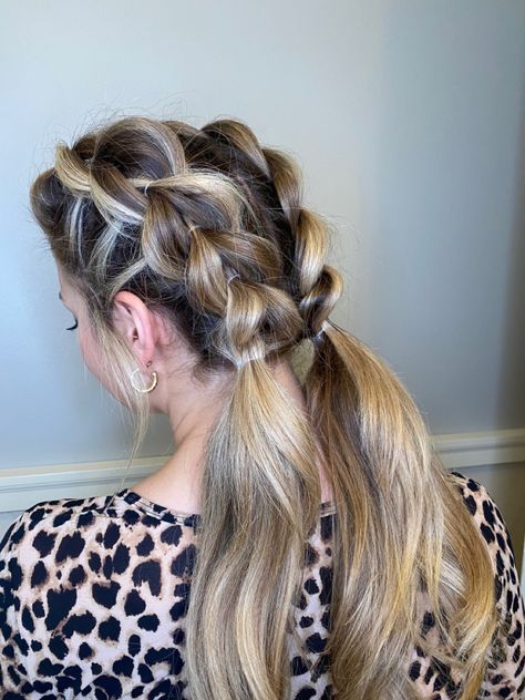 No Braid Pigtails, Easy French Braid Pigtails, Pigtail Hair Styles For Women, Fake Braid Pigtails, Cool Pigtail Hairstyles, Pull Through Pigtails, Pull Through Bubble Braid Tutorial, Twisted Pigtail Braids, Formal Pigtail Hairstyles