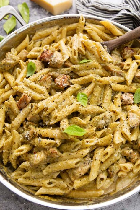 Creamy pesto chicken pasta pairs your favorite pasta with a rich and cheesy sauce bursting with the fresh flavors of garlic and basil pesto. Creamy Pesto Chicken, Pesto Pasta Recipes Chicken, Pasta With Green Beans, Creamy Pesto Chicken Pasta, Basil Pesto Pasta, Creamy Pesto Pasta, Pesto Pasta Recipes, Italian Menu, Noodle Dish