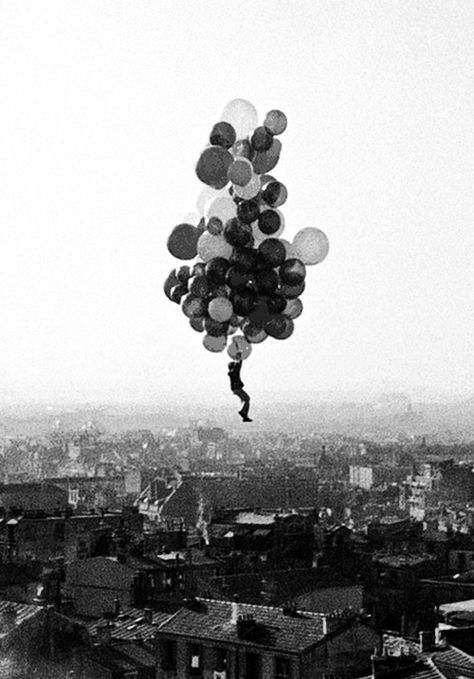 Still from the film, 'The Red Balloon', 1956. Written and directed by Albert Lamorisse. Illusion Kunst, Black And White Photograph, Red Balloon, Ansel Adams, Pics Art, Air Balloon, Black And White Photography, Picture Perfect, Photography Inspiration