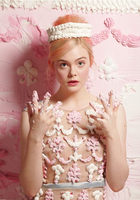 Valentine's Photoshoot, Will Cotton, Look Rose, Dakota Fanning, Colour Blocking, Portrait Ideas, Elle Fanning, Mode Inspo, Marie Antoinette