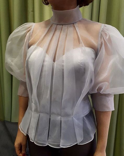 Image may contain: one or more people and people standing Organza Outfit, Organza Tops, Filipiniana Dress, Dresses By Pattern, Organza Blouse, Organza Top, Organza Dress, Silk Organza, Mode Inspo