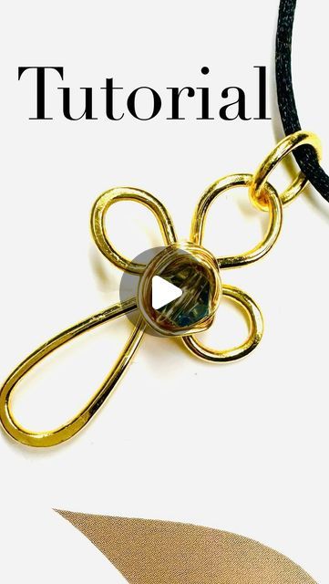 Wire Wrap Cross Pendant, Wire Cross Ring Diy, Jewellery Making Ideas Diy, Wire Jewelry Pendant, Jewelry Wire Crafts, Wire Earrings Diy Tutorials, Diy Wire Cross, Wire Jewelry Patterns How To Make, Wire Ornaments Diy