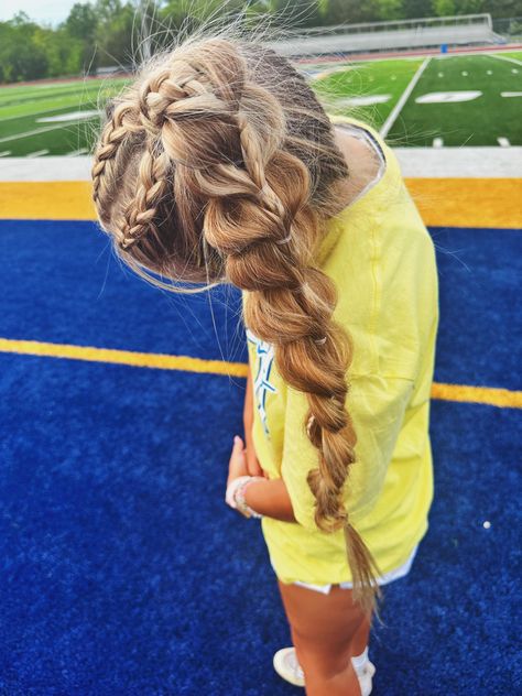 hair, lax hair, softball hair, braid, dragon braid, braids, pony tail Softball Hair, Meet Day Hairstyles Track, Cross Country Hairstyles, Trending Hairstyles 2024, Track Meet Hairstyles, Meet Hairstyles, Cute Sporty Hairstyles, Cute Volleyball Hairstyles, Sports Hairstyle