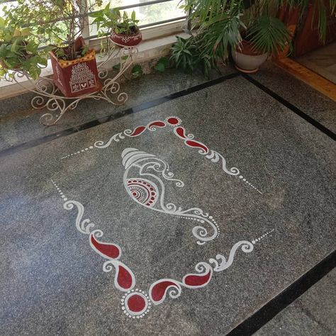 Auspicious Friday 🙏.....my humble attempt of a simple Alpana/ Alpona design🙂 'Alpana' ( Ritual Painting) is traditional Bengal art of… Floor Art Painted, Fabric Alpona Design, Diwali Alpona Design, Bengali Alpona Art, Flower Alpona Design, Easy Alpana Designs Bengali, Easy Alpona Design Bengali, Alpana Designs Bengali Simple, Simple Alpona Design Bengali