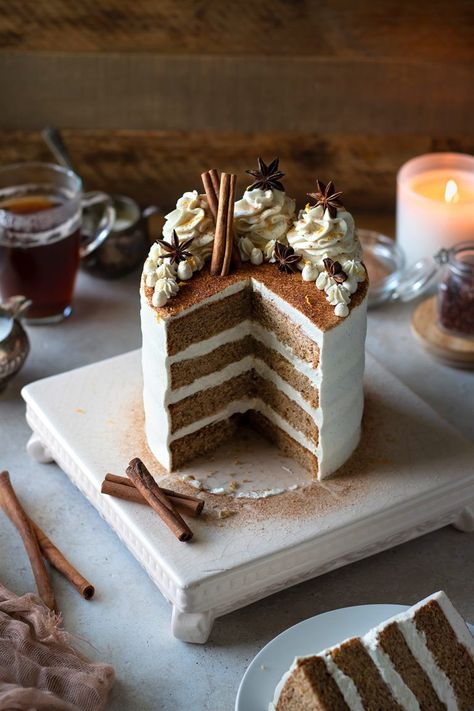 Vanilla Chai Cake with Vanilla Mascarpone Frosting #chai #cake #mascarpone #layercake #baking #cake #spice #dessert #dessertrecipe | Urban Bakes Chai Spice Cake Recipe, Vanilla Chai Cake, Chai Cake Recipe, Fall Cakes Decorating, Chai Cake, Chai Spices, Chai Tea Recipe, Rustic Dessert, Mascarpone Frosting