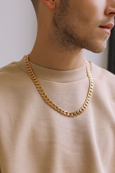 Mens Jewelry Chain, Neck Chain For Men Fashion, Mens Chain Designs Gold, Gold Chain For Man, Men’s Chain Necklace, Men’s Gold Necklace, Gold Accessories Men, Boys Gold Chain Designs, Men’s Gold Chain