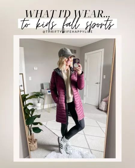 What I’d wear to kids fall sports. This was my go-to outfit for spring baseball practice! It’s perfect to wear for soccer or football practice too! Cold Baseball Game Outfit Women, Cold Weather Soccer Mom Outfits, Winter Sports Mom Outfit, Soccer Game Outfit Women Winter, Winter Soccer Mom Outfit, Fall Sports Mom Outfit, Sporting Event Outfit, Sporty Mom Outfits, Soccer Game Outfits