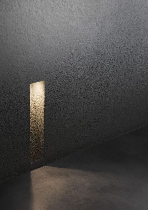 The reliability and durability of concrete reinterpreted in the design of new compact forms with no sharp edges. Cem exploits the potential offered by latest generation LEDs technology to create grazing light effects, diffuse lighting and dedicated accent lighting solutions for walkways, allowing you to customize your outdoor space with a contemporary and unique touch. #LineaLightGroup #Linealight #lightingdesign #indoorlighting #LightingProject #architecture #indoor #lighting #light #design Hidden Wall Lighting, Facade Lighting House, Wall Hidden Light, Accent Lighting Interior Design, Stone Wall Lighting, Concrete Lighting, Exterior Wall Lighting, Minimalist Lighting Design, Diffuse Lighting