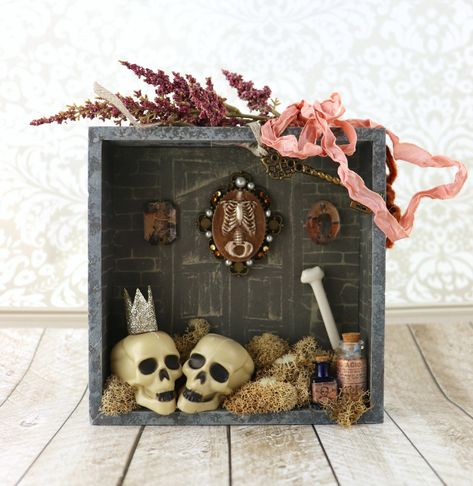 Halloween Shadow Box Ideas, Shadow Box Decor, Shadowbox Ideas, Halloween Shadow, Scene Diy, Crafts For Halloween, Halloween Diorama, Halloween Shadow Box, Diy Shadow Box