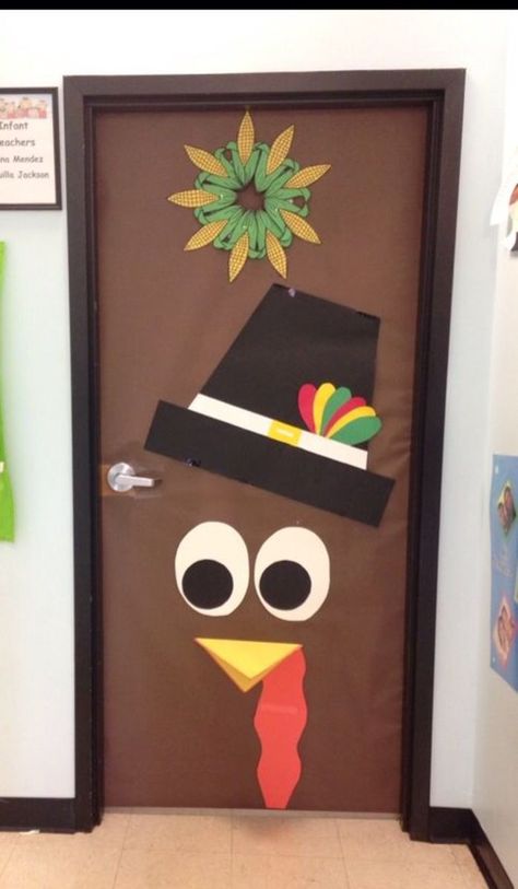 Thanksgiving School Bulletin Boards, Thanksgiving Door Decorations Classroom Preschool, Thanksgiving Decorations Classroom, Fall Classroom Door Ideas, Thanksgiving Door Decorations Classroom, Thanksgiving Classroom Door, Fall Classroom Door, Thanksgiving Door Decorations, Classroom Door Ideas