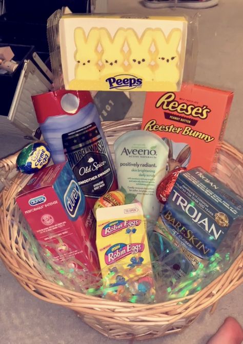 Easter Gifts Boyfriend, Easter Gifts For Him Boyfriends, Easter Bf Gifts, Easter Gifts For Girlfriend, Easter Boyfriend Ideas, Cute Easter Baskets For Boyfriend, Easter Basket For Him Boyfriend, Cute Easter Gifts For Boyfriend, Easter For Him