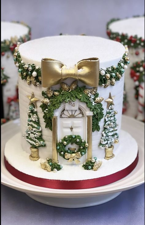 Snow Cake Ideas, Christmas Fondant Cake Ideas, Small Christmas Cakes Ideas, Christmas Cake Designs Awesome, Christmas Cakes Decoration, Christmas Cake Fondant, Christmas Cakes Ideas, Beautiful Christmas Cake, Floating Cake