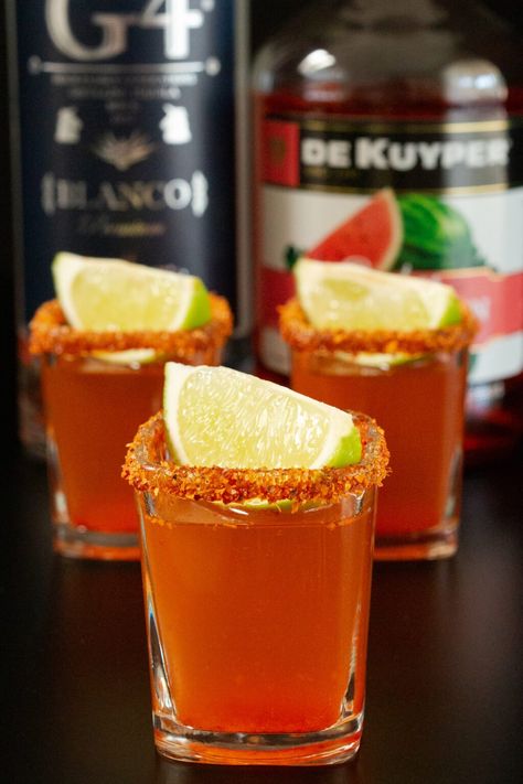 Spicy Tequila Shots, Tamarind Vodka Shots, Mexican Candy Recipes, Shots With Tequila, Mexican Candy Shots, Recipe With Watermelon, Tamarind Vodka, Mexican Lollipop, Mexican Fruit Cups