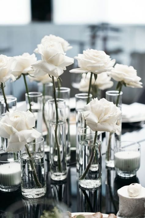 Minimalist Wedding Table Decor, White Rose Centerpieces, Minimalist Wedding Table, Bud Vase Centerpiece, Minimalist Wedding Decor, White Roses Wedding, Lake Tahoe Wedding, Rose Centerpieces, Tahoe Wedding