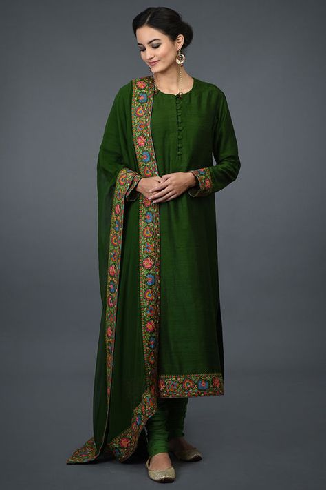 Product Zoom Green Salwar Suit, Kashmiri Suit Designs Indian Style, Kashmiri Suits Design Outfit, Silk Embroidery Suits, Kashmiri Embroidery Suits Design, Kashmiri Salwar Suit, Lace Design On Suits, Kashmiri Embroidery Suits, Silk Suit Designs Indian