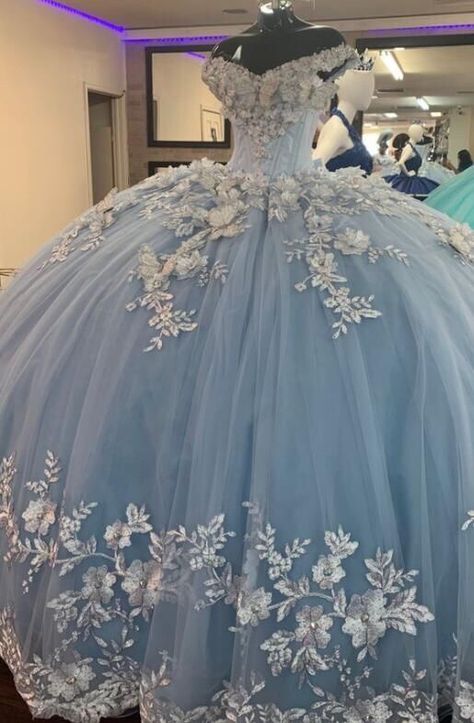 Baby Blue Quinceanera Dresses, Quinceanera Themes Dresses, Blue Quince Dress, Baby Blue Quinceanera, Light Blue Quinceanera Dresses, Light Blue Quince, Cinderella Quinceanera Themes, Xv Dresses, Prom Dress Ball Gown