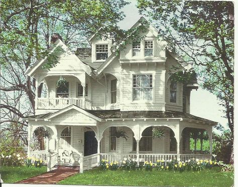 Dream House Exterior Farm, Old House Sunroom, Cute Mansion Exterior, Fancy Old House, Zachary Core, Old Vintage House, 1800 Aesthetic, Vibey Rooms, 1980s House