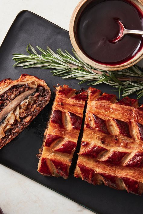 Turkey Alternatives For Thanksgiving, Vegetarian Thanksgiving Main Dish, Mushroom Wellington, Thanksgiving Mains, Wellington Recipe, Vegetarian Thanksgiving, Nyt Cooking, Beef Wellington, Vegetarian Dishes