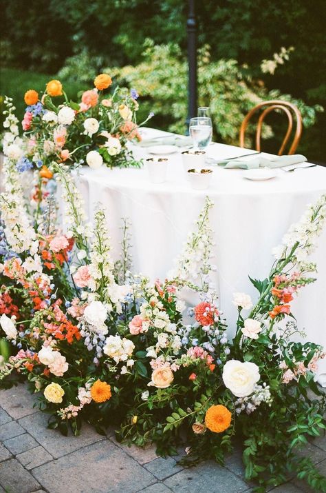 This Is The Element That Can Make Your Wedding Stand Out - Wedded Wonderland Natural Whimsical Decor, Bright Sweetheart Table, Ethereal Centerpiece Wedding, Bridal Expo Booth Ideas Florist, Spring Wedding Trends 2023, Colorful Wedding Florals Summer, Colorful June Wedding, Altar Florals Wedding, Summer Wedding Colors Flowers