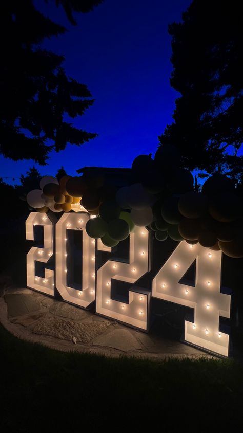 Graduation party decoration! Big number sign with balloons! #decor #graduation #graduate #party #2024 #aesthetic Extravagant Graduation Party, Party Aesthetic Graduation, Aesthetic Graduation Party Ideas, Neutral Graduation Party, Sign With Balloons, Graduation Party Aesthetic, Aesthetic Graduation Party, Grad Party Theme, Senior Party