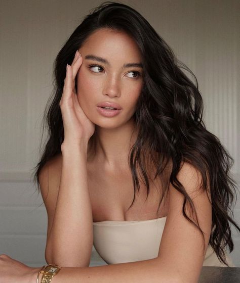 Kelsey Merritt on Instagram: “back in @antheabueno’s makeup chair for @itsshowtimena! tune in this week I’ll be your guest hurado 🫶🏼” Wedding Hairstyles And Makeup, Filipina Makeup, Filipino Makeup, Filipino Models, Kelsey Merritt, Natural Glowy Makeup, Foto Art, Wedding Hair And Makeup, Care Routine