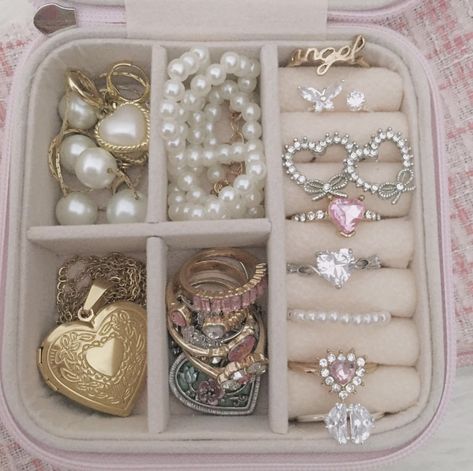 Pink Girly Things, Girly Accessories, Jewelry Lookbook, Pink Princess, Girly Jewelry, Jewelry Inspo, Dream Jewelry, Just Girl Things, Just Girly Things