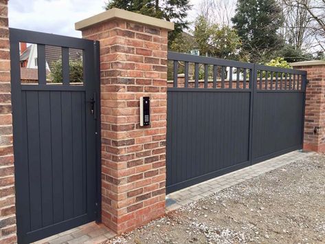 Gate For Porch, House Front Gate, Gate Design Modern, Aluminum Driveway Gates, Electric Sliding Gates, Porch Gate, Black Gate, Electric Gate, House Fence Design