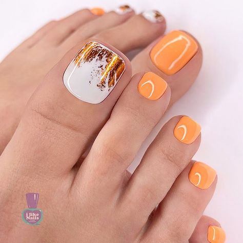 Autumn Toenails, Autumn Toe Nails, Fall Toe Nail Colors Pedicures, Fall Toe Nail Designs, Coral Toe Nails, Fall Pedicure Designs, Toe Nail Designs For Fall, Orange Toe Nails, Fall Toe Nails